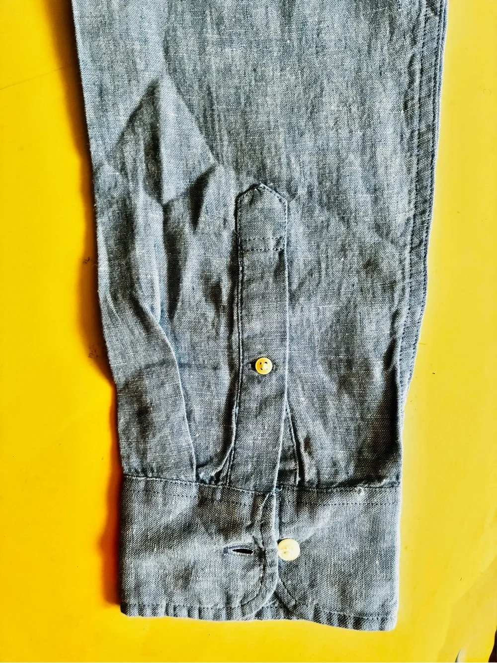 J.Crew. Men’s Best seller Slim Untucked Baird McNutt Irish linen shirt.L.NWT.